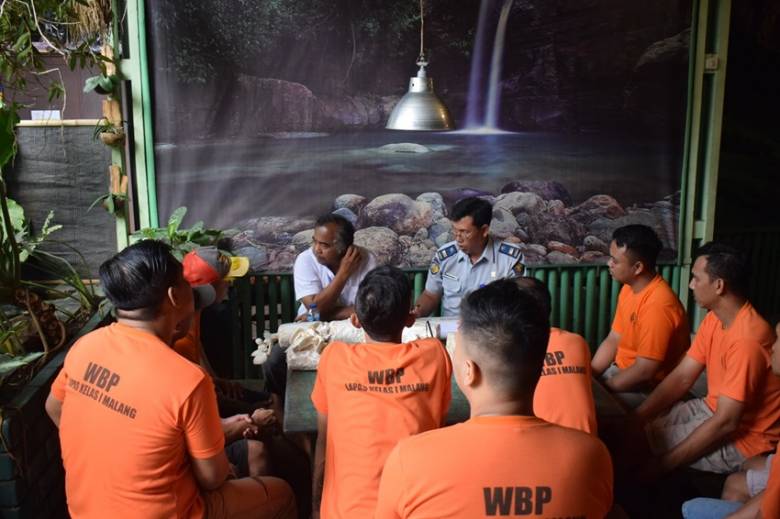 WBP Lapas I Malang  Sharing Knowledge Produksi Jamur dengan Akademisi